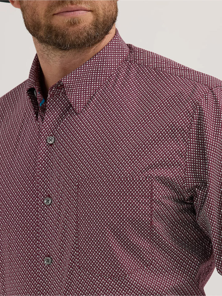 Wrangler - Men's Long Sleeve Button Down Shirt Cody Johnson Classic Fit