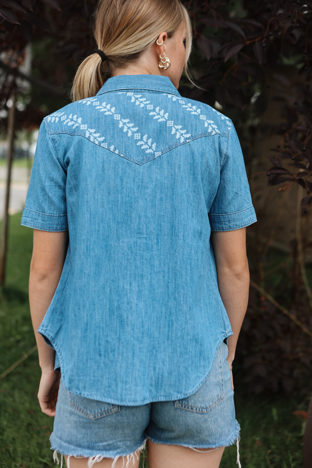 Cinch Women's Short Sleeve Denim