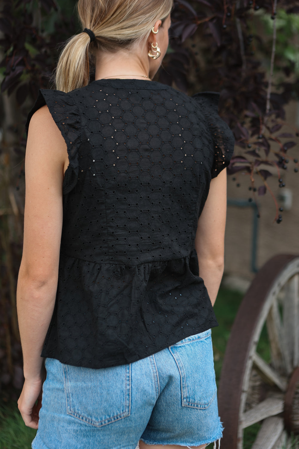 Cinch - Women's Eyelet Blouse