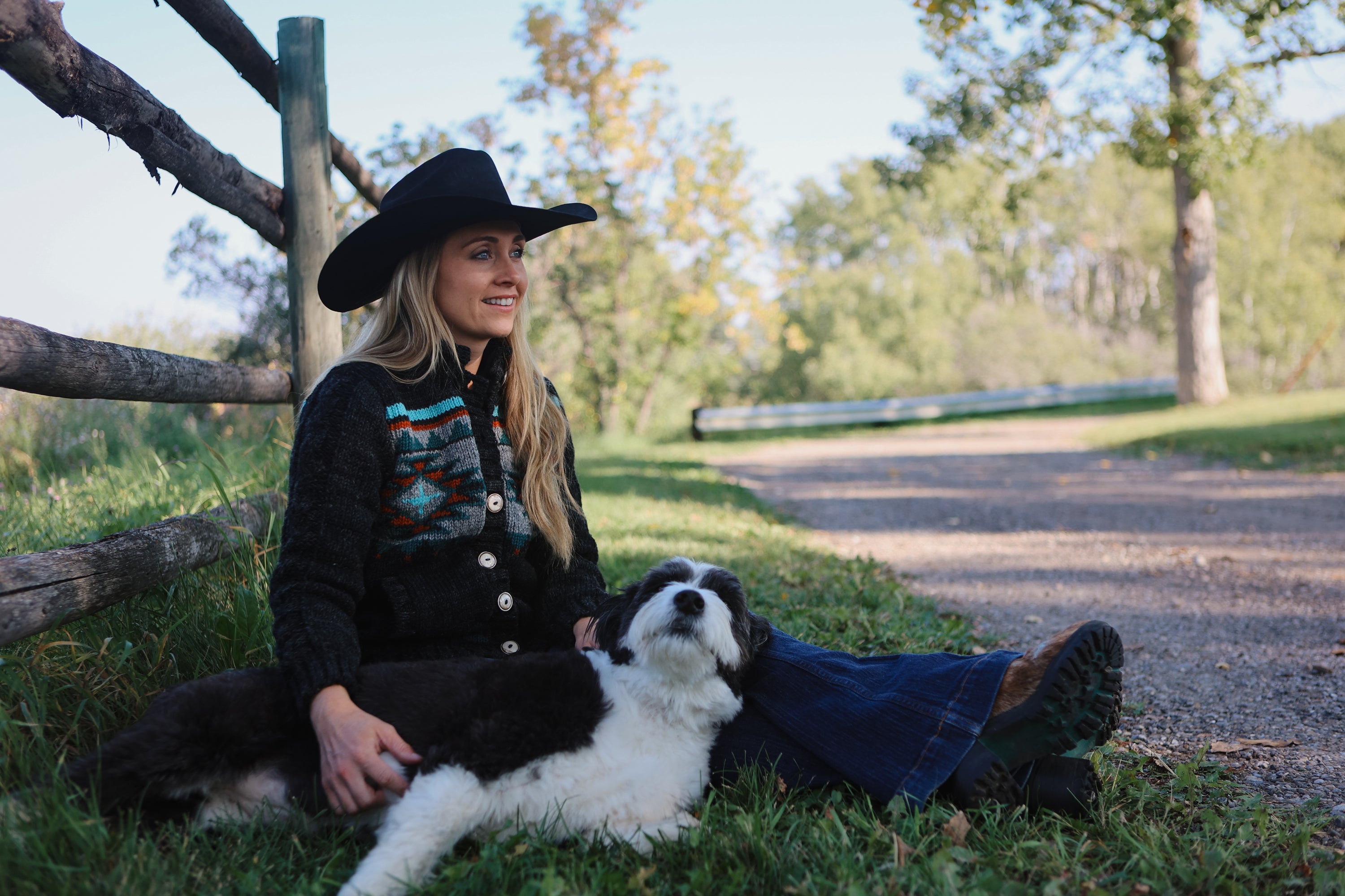 Lost Horizon - Brush Creek Women's Wool Knit Sweater - Onyx