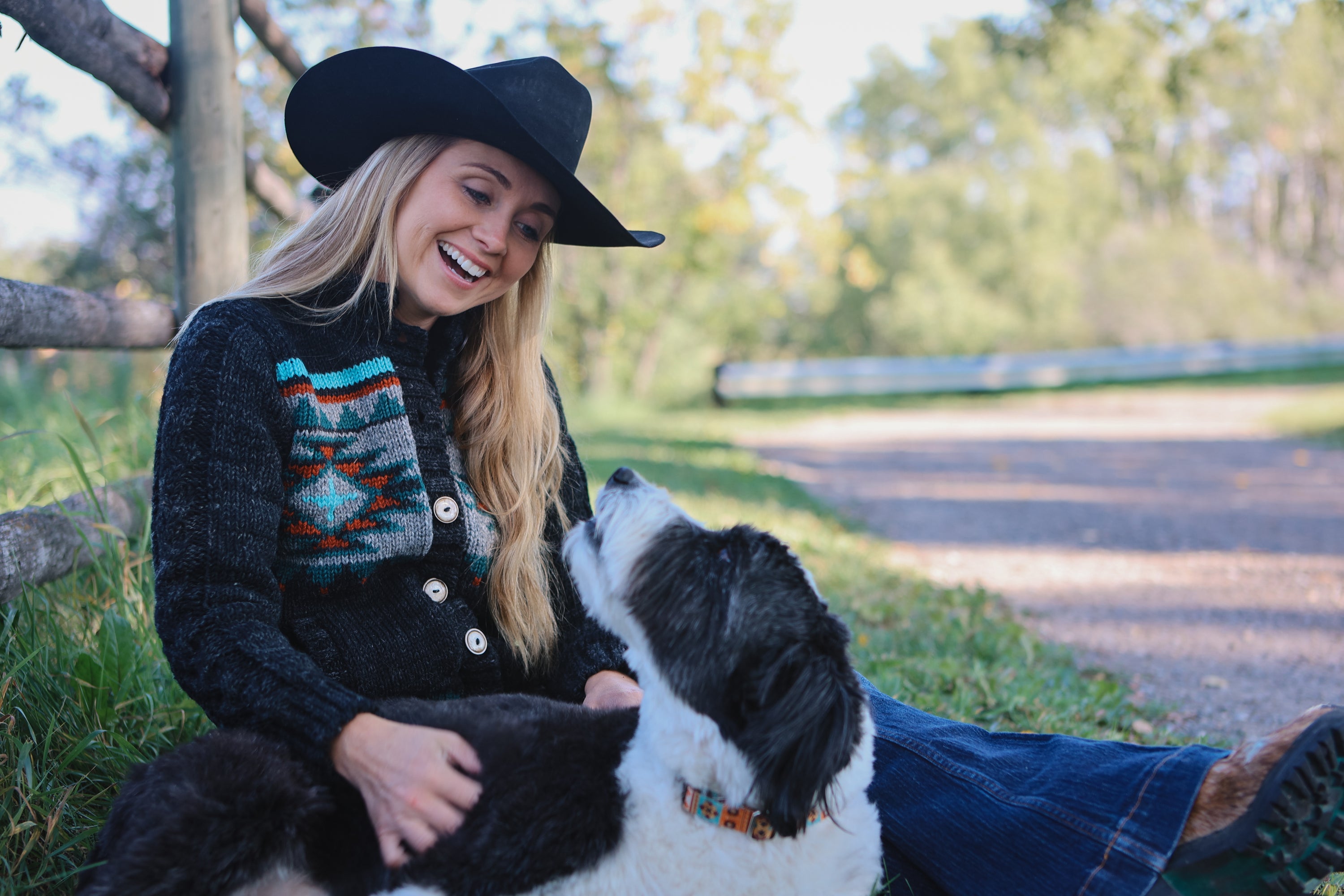 Lost Horizon - Brush Creek Women's Wool Knit Sweater - Onyx