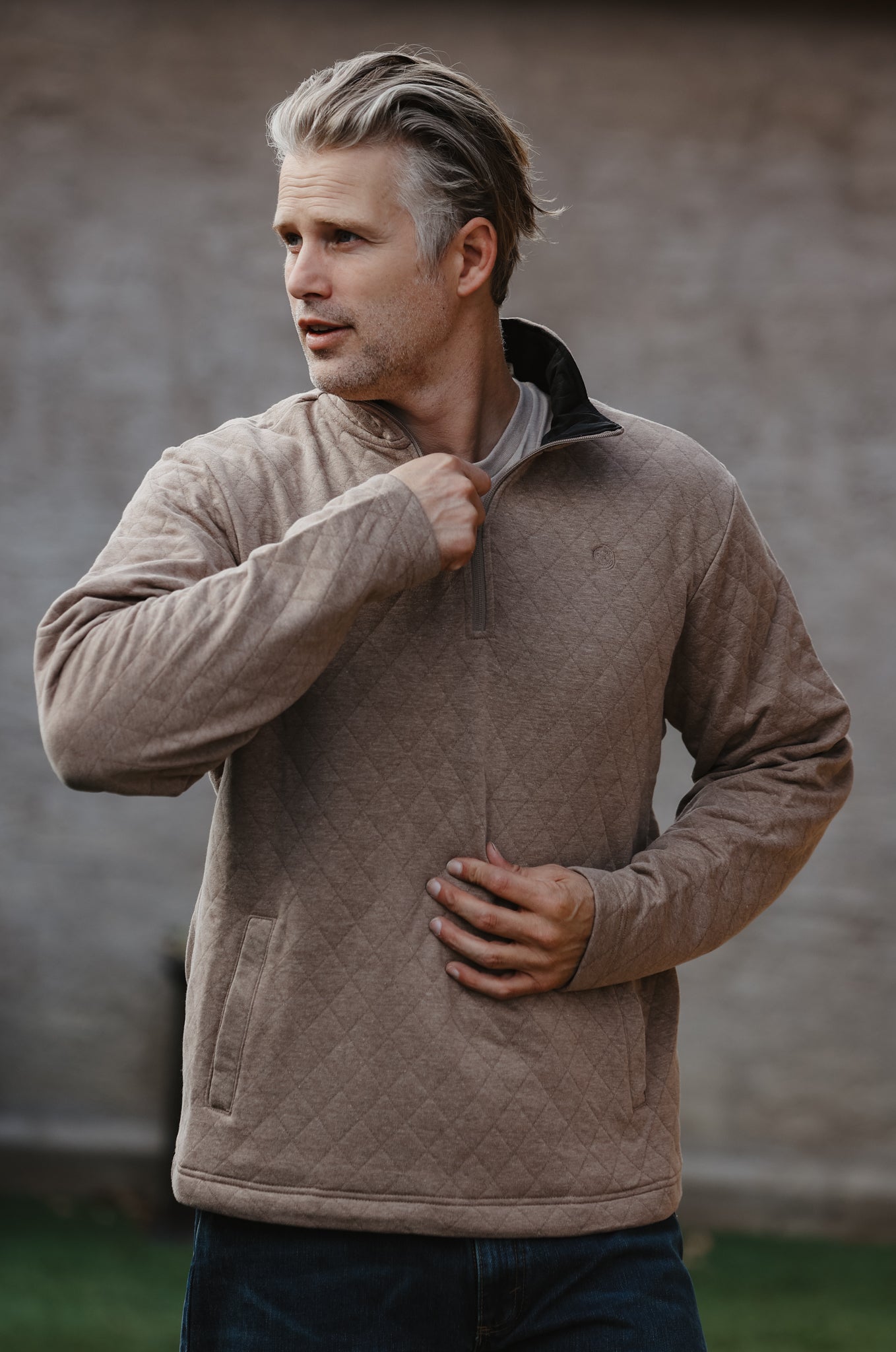 Wrangler - Men's Knit 1/4 Zip George Strait Pullover Taupe
