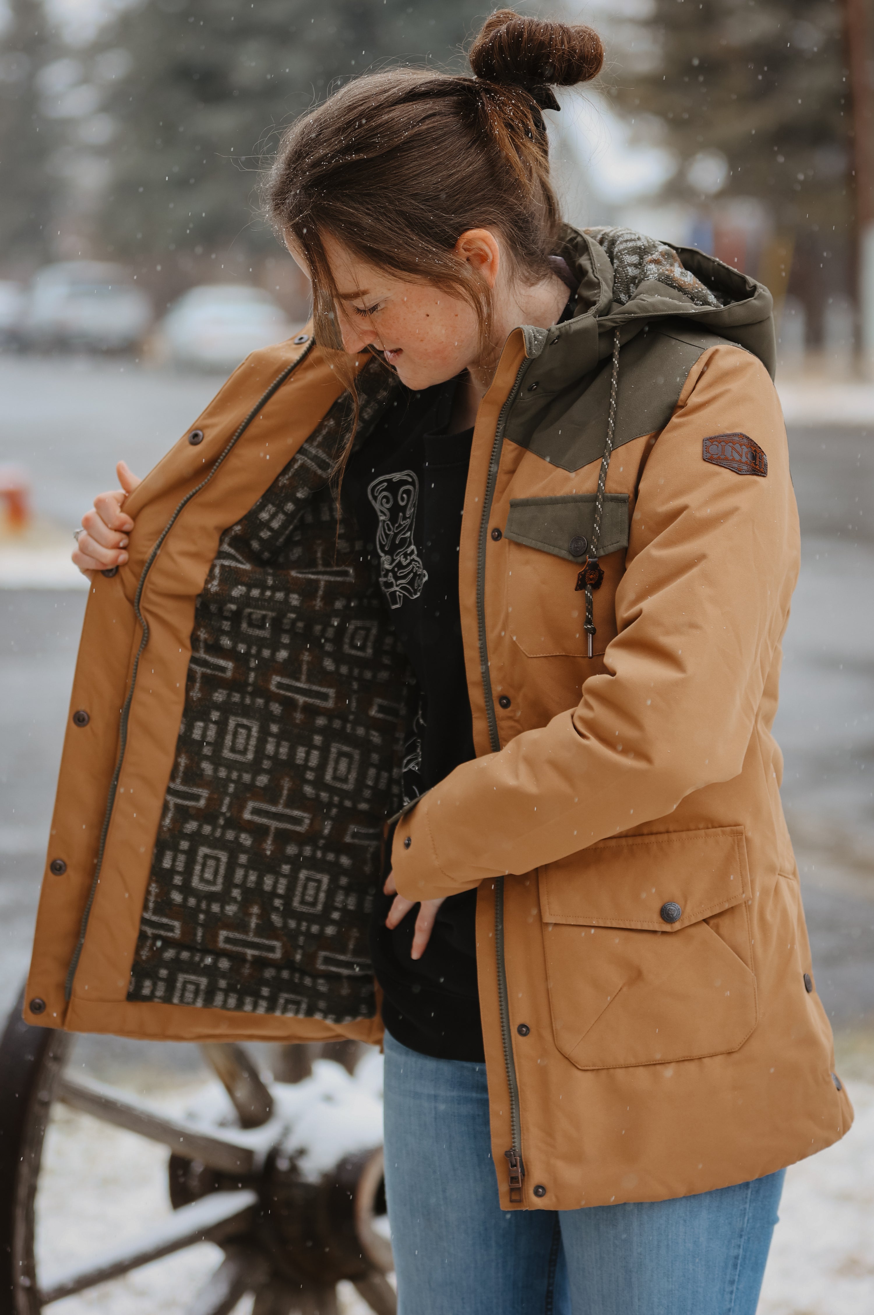 Cinch - Women's Barn Coat with Hood