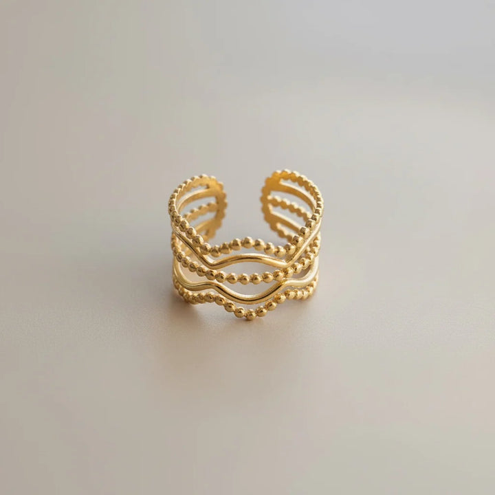 Flint and Feather- Dew Drop 'Princess' Ring