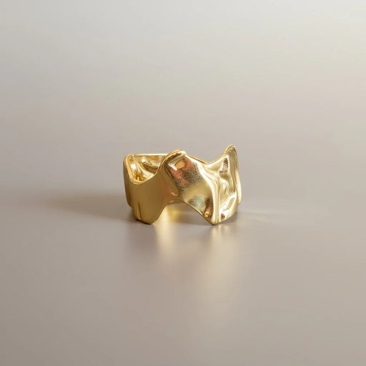 Flint and Feather- Modern Melt 'Glacier' Ring