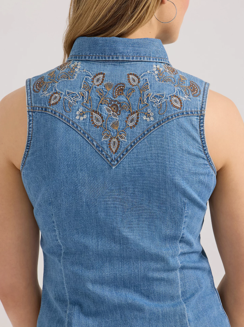 Wrangler - Women's Sleeveless Punchy Snap Top